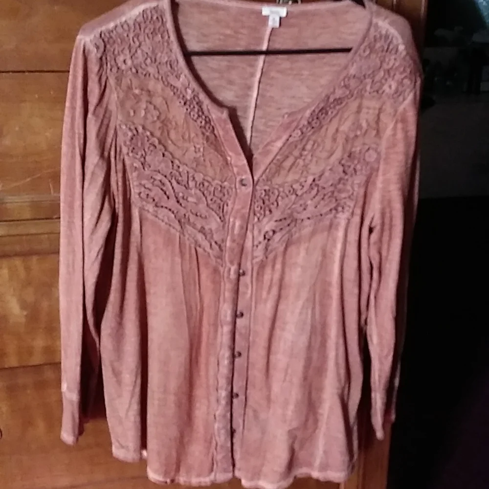 REBA BLOUSE - Picture 1 of 4